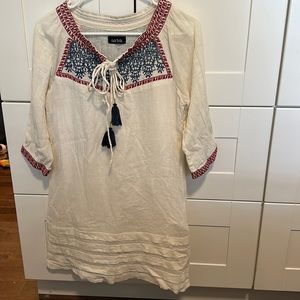 Boho cream colored Fab’rik long sleeve dress with blue and red embroidery